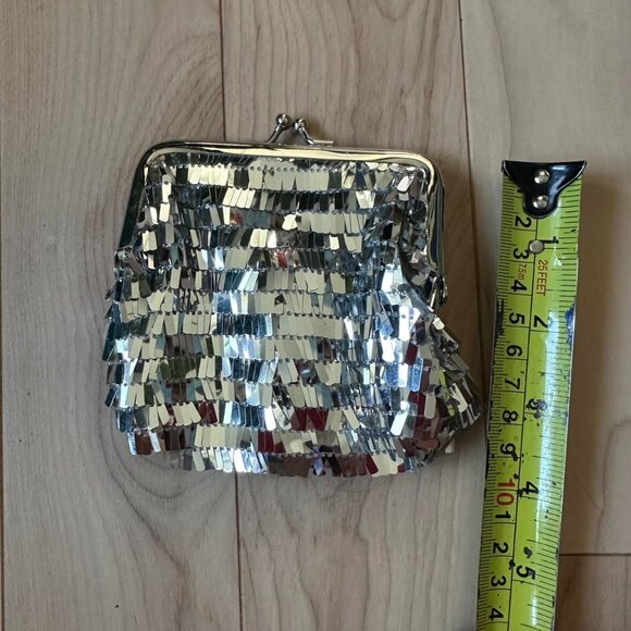 Vintage Silver Sequin Disco Wallet – Kiss Lock - Picture 4 of 5